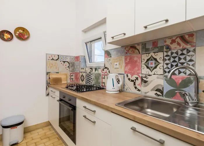 2 Bedroom Awesome In Pag Pag Town